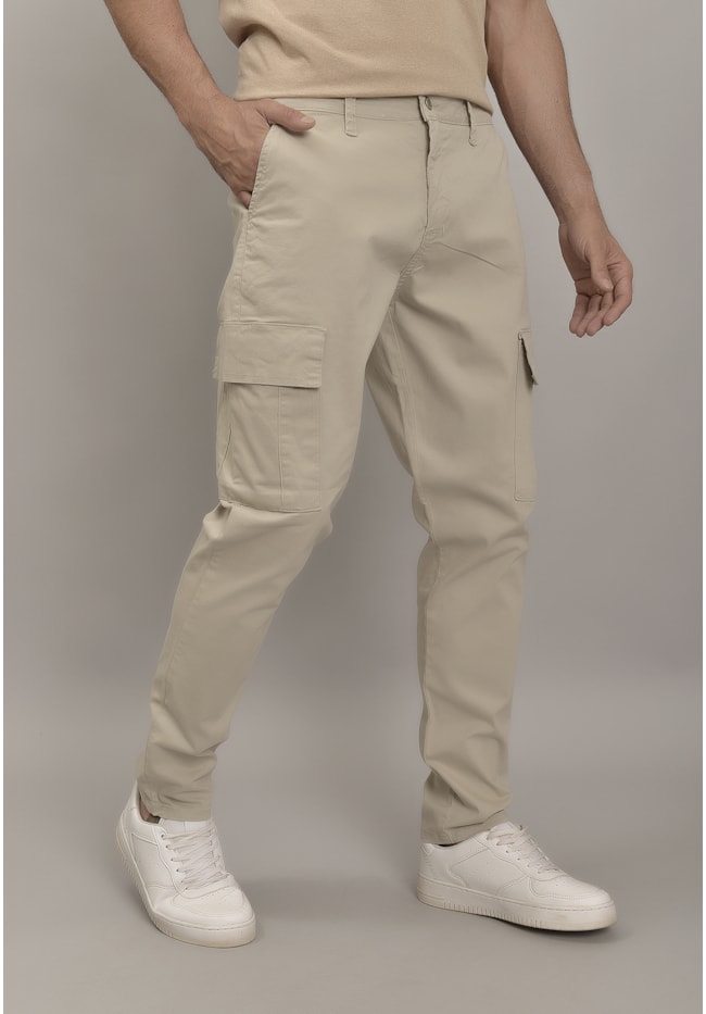 Calça Cargo Masculina na Cor Bege Slim Fit com Passante e Bolso Faca-5d56da98-aa19-4679-b21d-8baec8f1b9d2