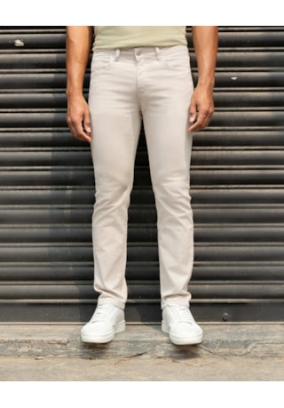 Calça Chino Masculina Slim em Sarja Color Dialogo