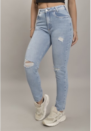 Calça Jeans Confort com rasgos Feminino Dialogo Jeans