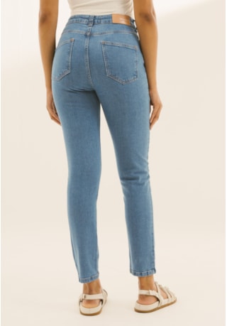 Calça Jeans Feminina Comfort na Cor Azul Claro Dialogo