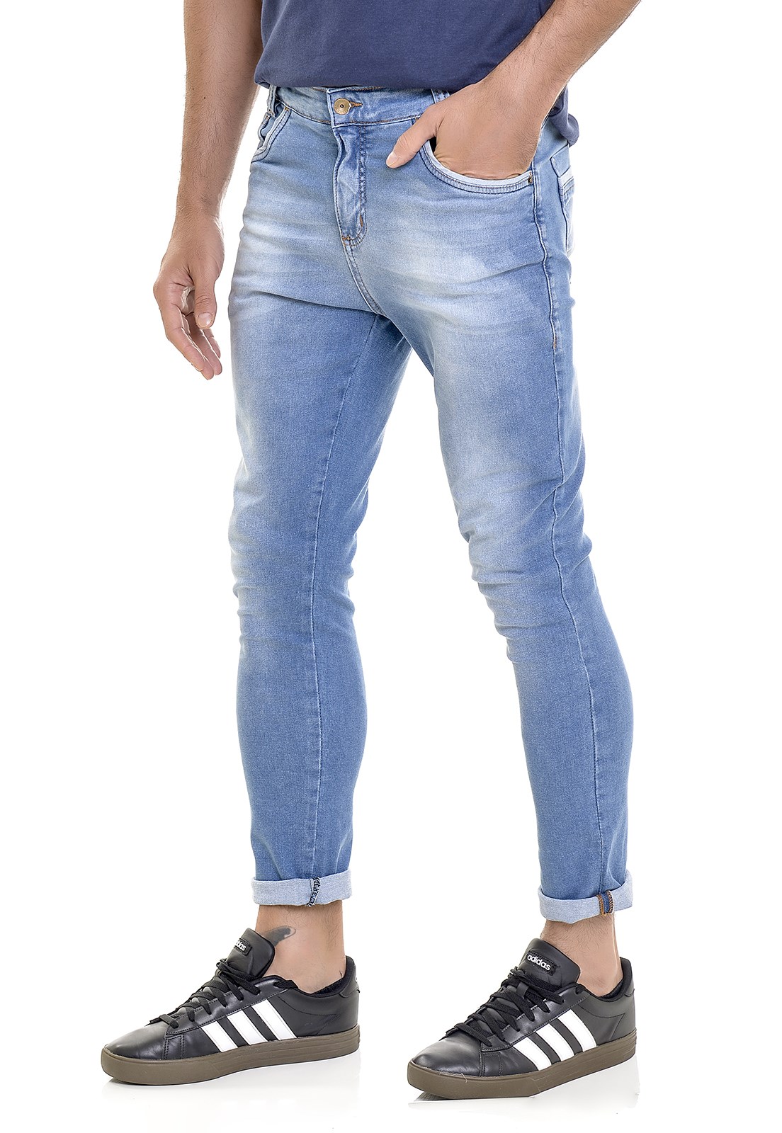 dobrar calça jeans masculina