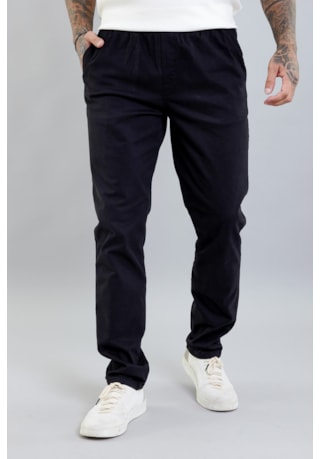 Calça Jogger Masculina de Sarja Slim Fit na Cor Preta com Elástico no Cós