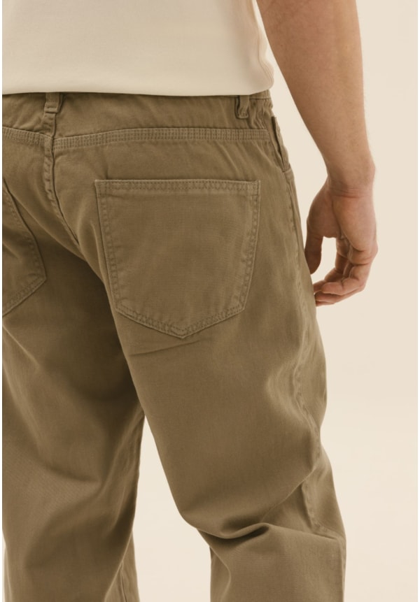 Calça Perna Reta Masculina em Sarja Dialogo-e5e9fcce-8cd2-4c02-8f1d-1da1053deb8c