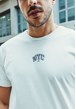 Camiseta Masculina Básica na Cor Branca New York City Gola Careca