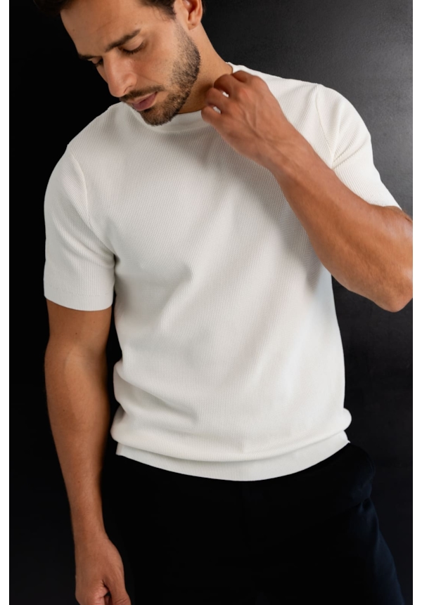 Camiseta Masculina em Tricô Canelado Manga Curta Dialogo-685c7e10-88f4-4bea-a95c-dc2450536a70