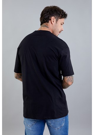 Camiseta Masculina Oversized Básica na Cor Preta Gola Careca sem Estampa