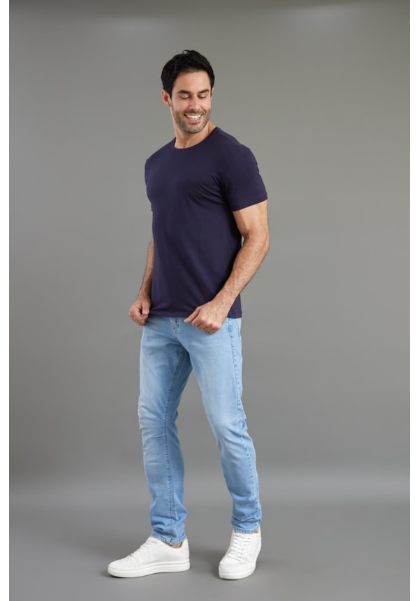 Camiseta Masculina Slim em Algodão Pima na Cor Marinho Dialogo-571d7e95-bba6-4a2b-b5f9-df94100c022c