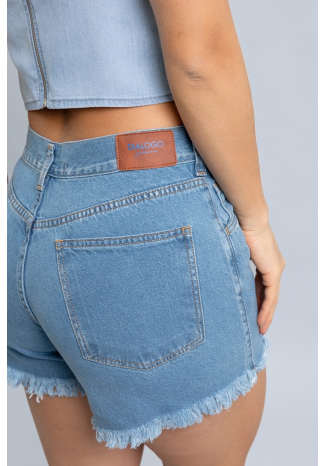 Shorts Jeans Mom Feminino com Barra Desfiada Dialogo Jeans-82463c09-b696-4088-aeca-02a5e892086c