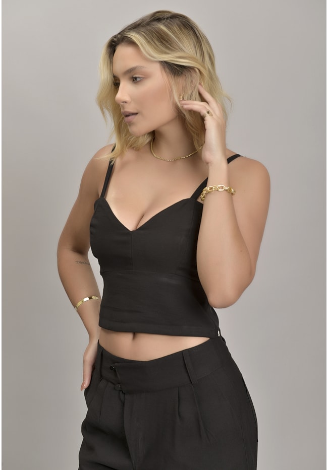 Top Blusa curta de alça na cor Preto Dialogo Jeans Feminino-4cf51297-fddd-439c-b32e-08da97cbb784